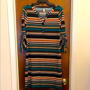 Tacera Green and Yellow Sheath Dress with 3/4 Cuffed Sleeves